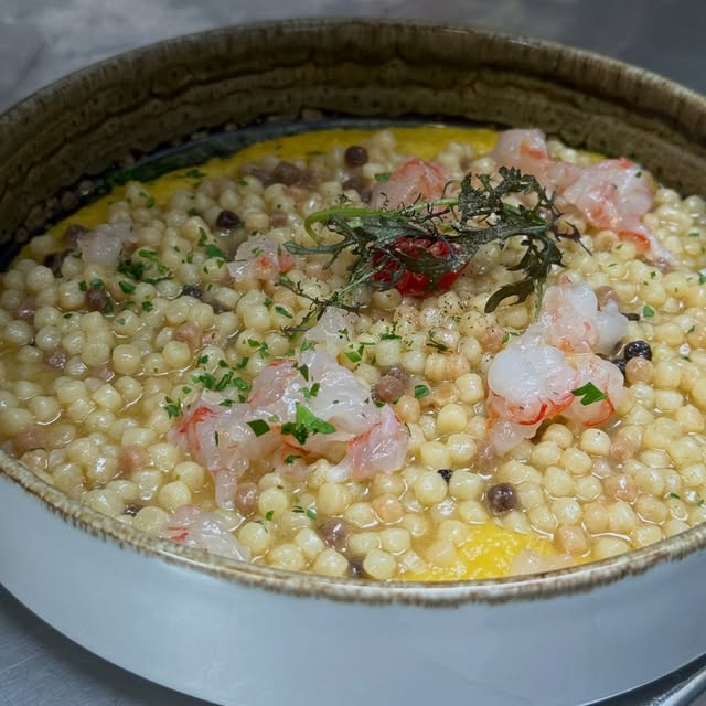 Fregola con gamberi crudi